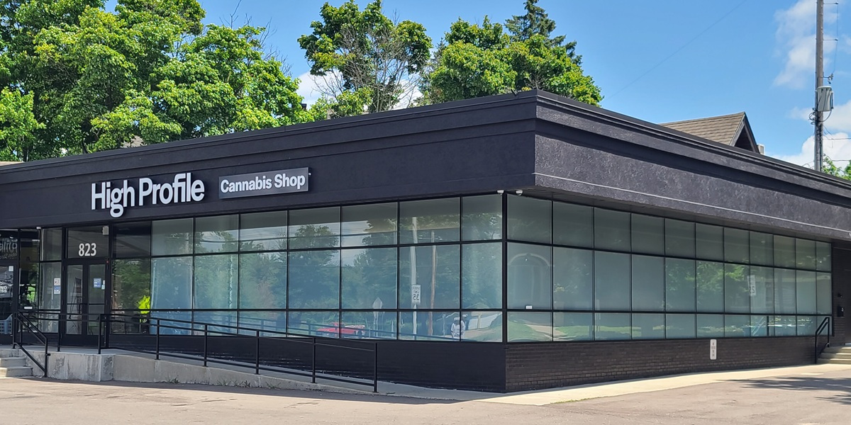 High Profile Kalamazoo W Michigan Ave Store Pix 1
